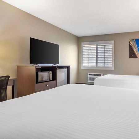 Best Western Mccarran Inn Лас-Вегас Экстерьер фото